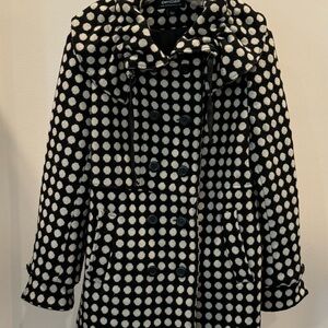 Coffee shop Blk/wht polkadot coat